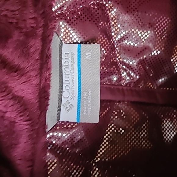 NWT Omni-heat vest - Picture 2 of 4